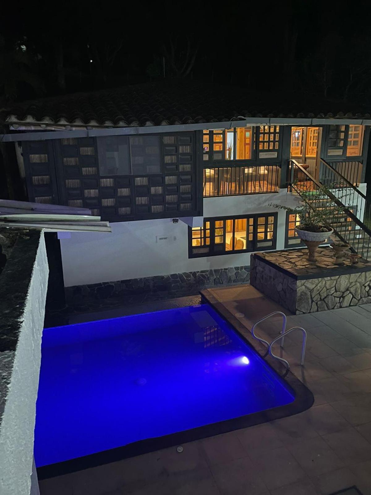 Hotel West California Puerto Espejo Екстериор снимка