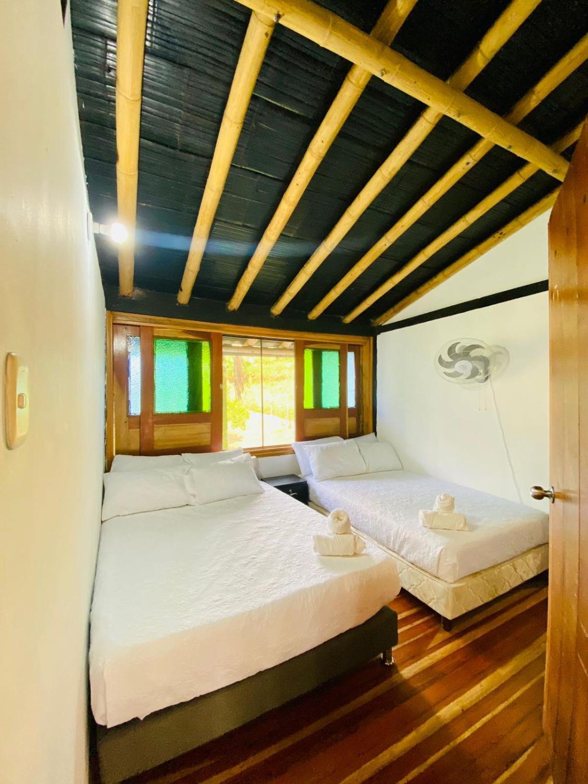Hotel West California Puerto Espejo Екстериор снимка