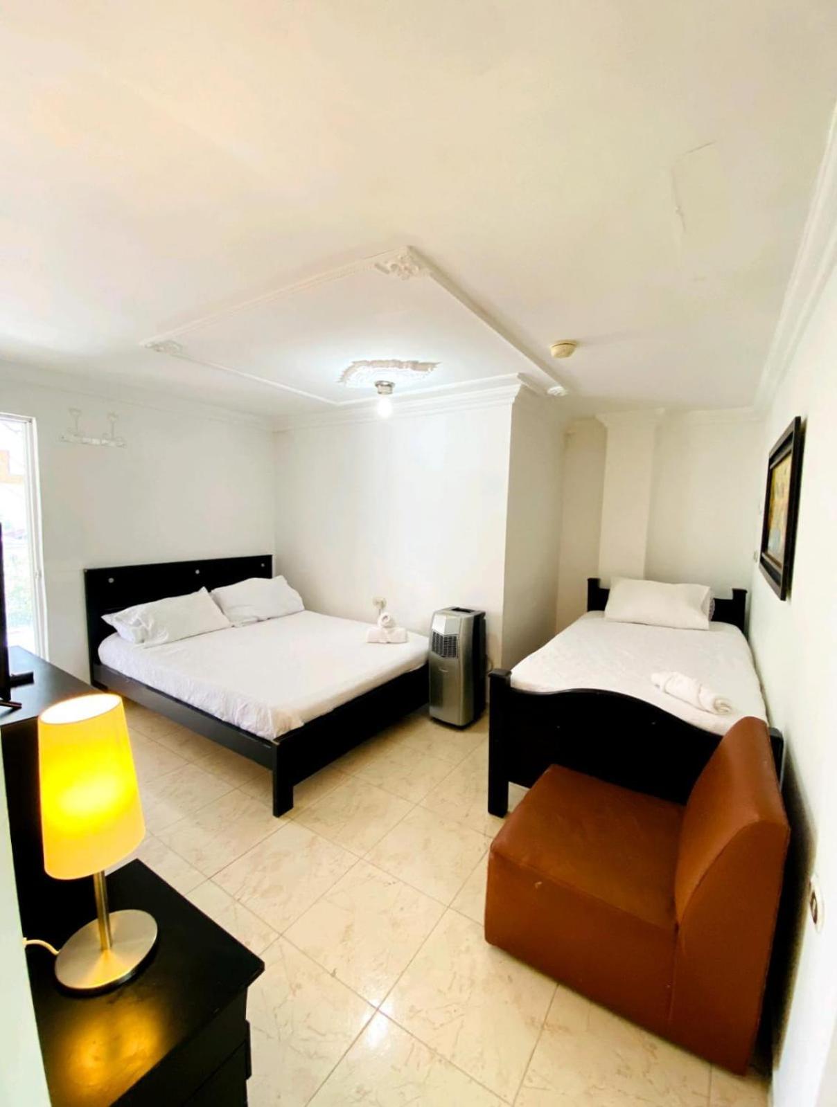 Hotel West California Puerto Espejo Екстериор снимка