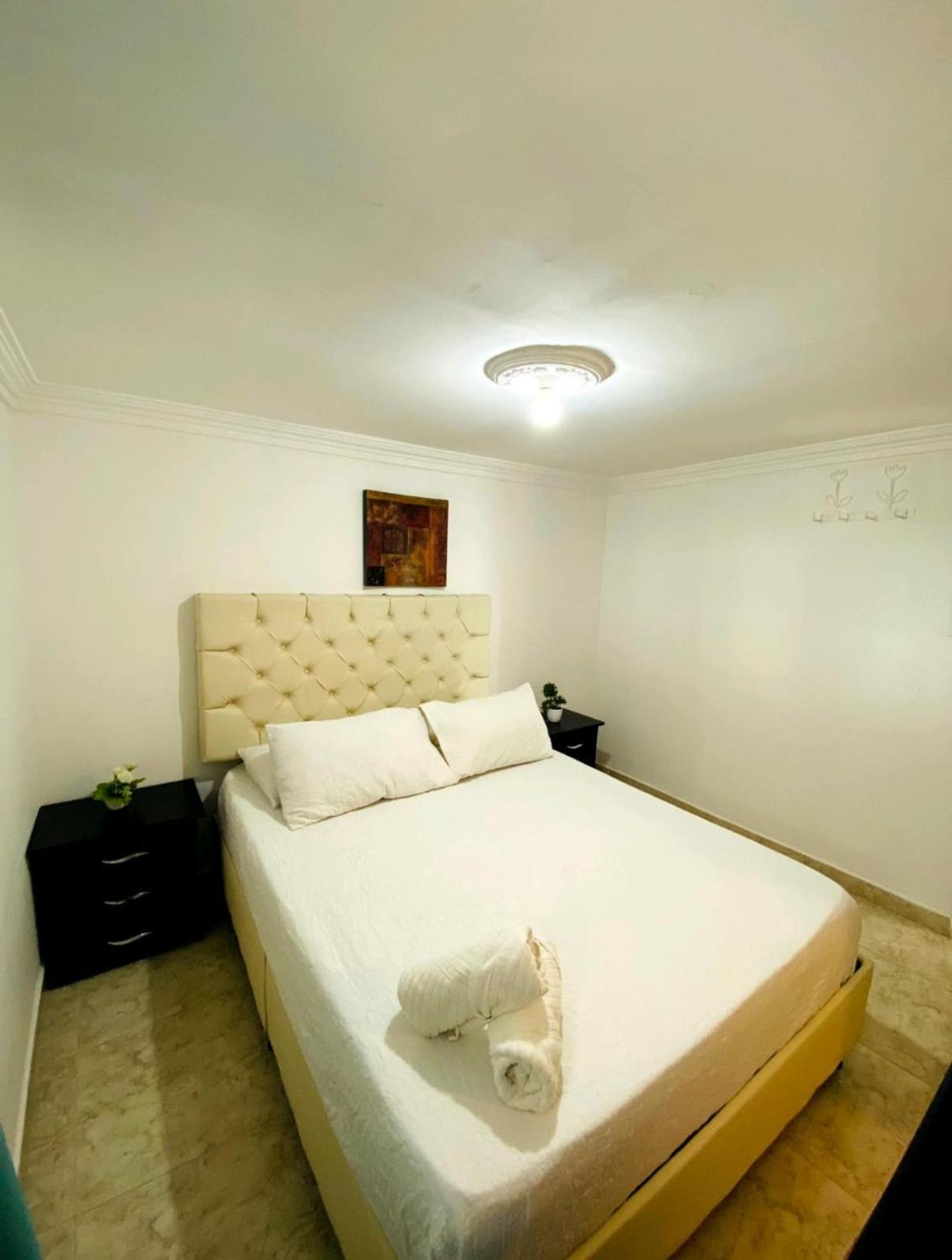 Hotel West California Puerto Espejo Екстериор снимка