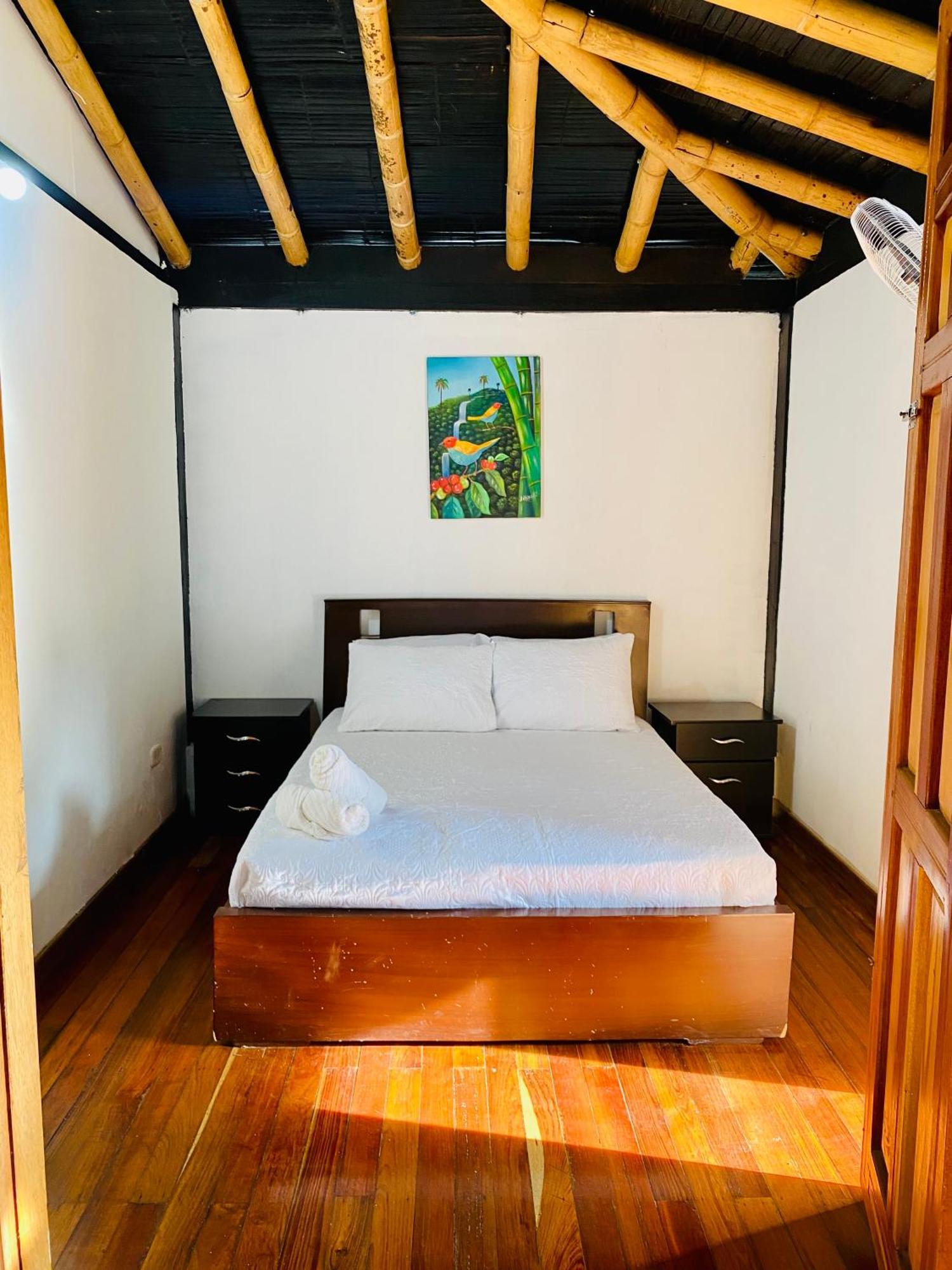 Hotel West California Puerto Espejo Екстериор снимка