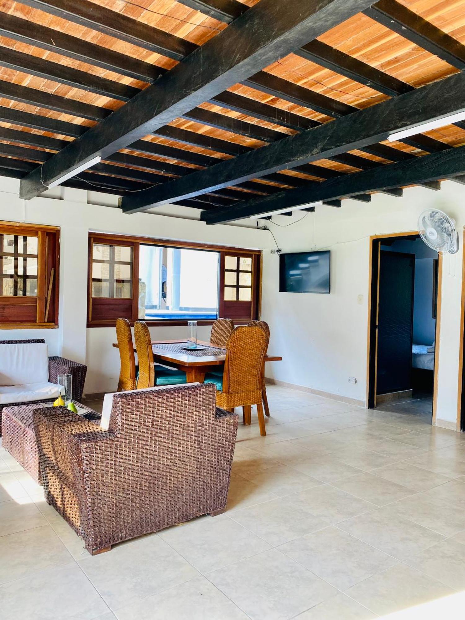 Hotel West California Puerto Espejo Екстериор снимка