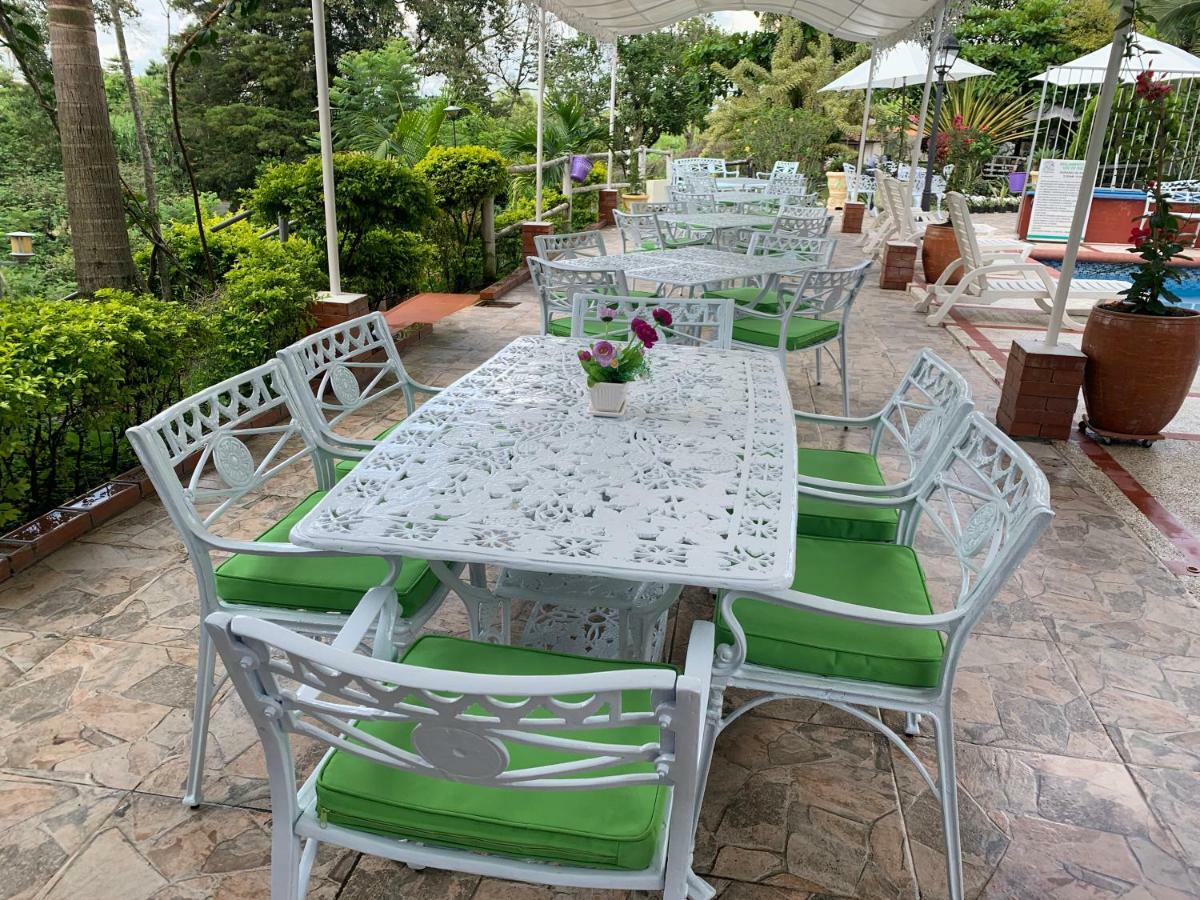 Hotel West California Puerto Espejo Екстериор снимка